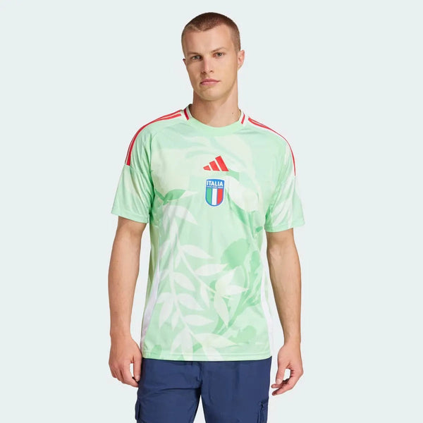 Italy 2025/26 Away Fan